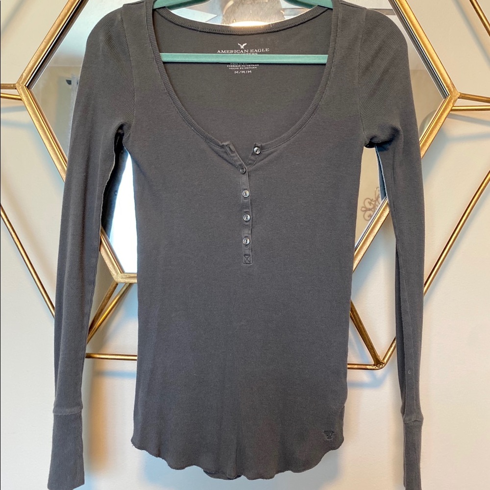Medium American Eagle grey long sleeve thermal